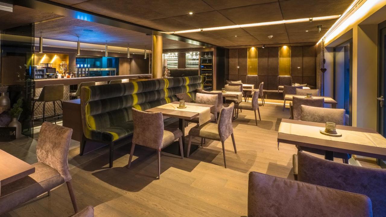 Vier Studios & Restaurant Längenfeld Eksteriør bilde