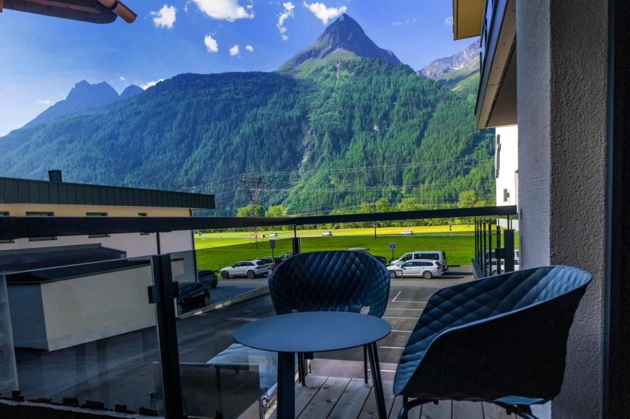 Vier Studios & Restaurant Längenfeld Eksteriør bilde