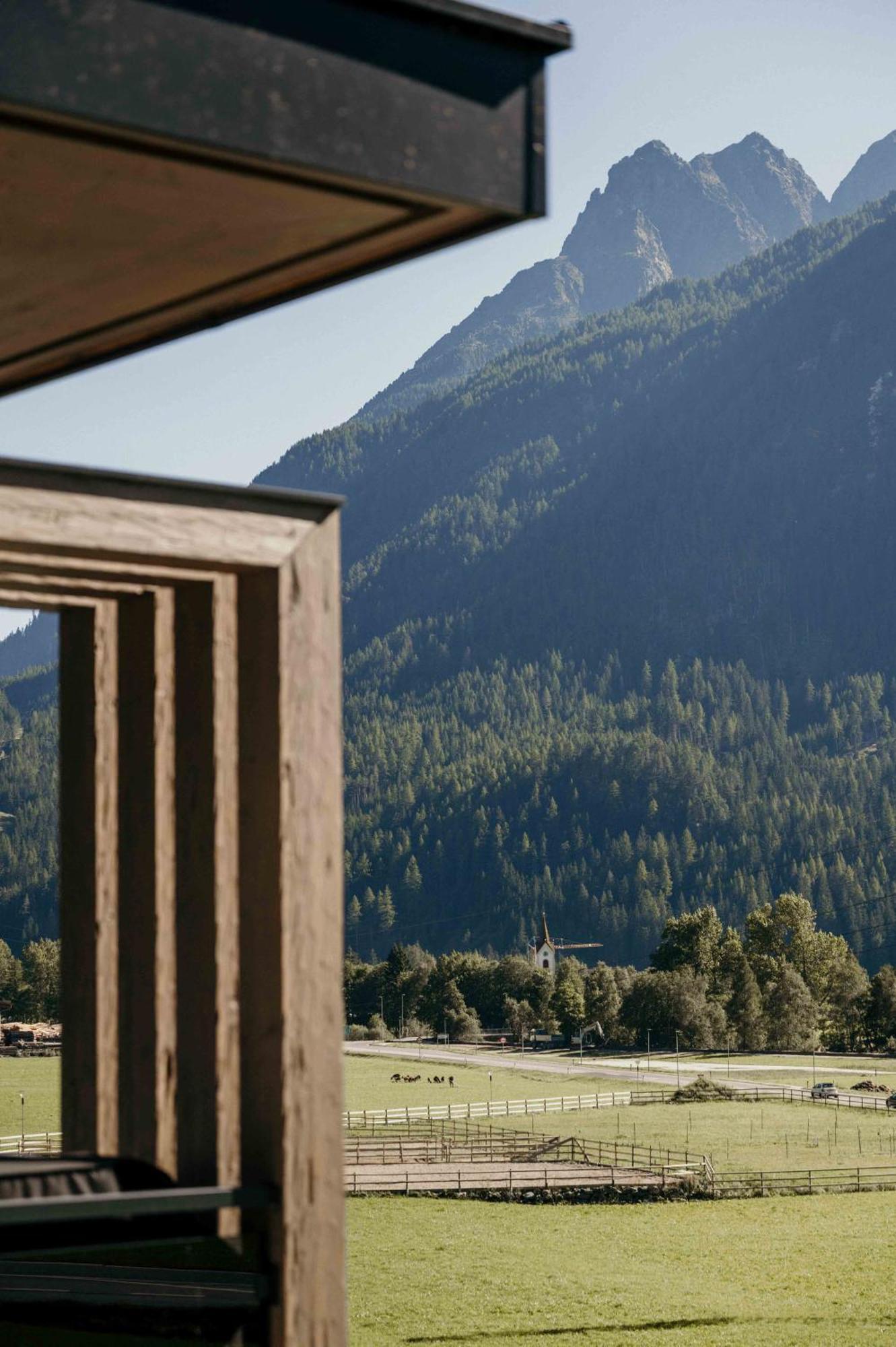 Vier Studios & Restaurant Längenfeld Eksteriør bilde