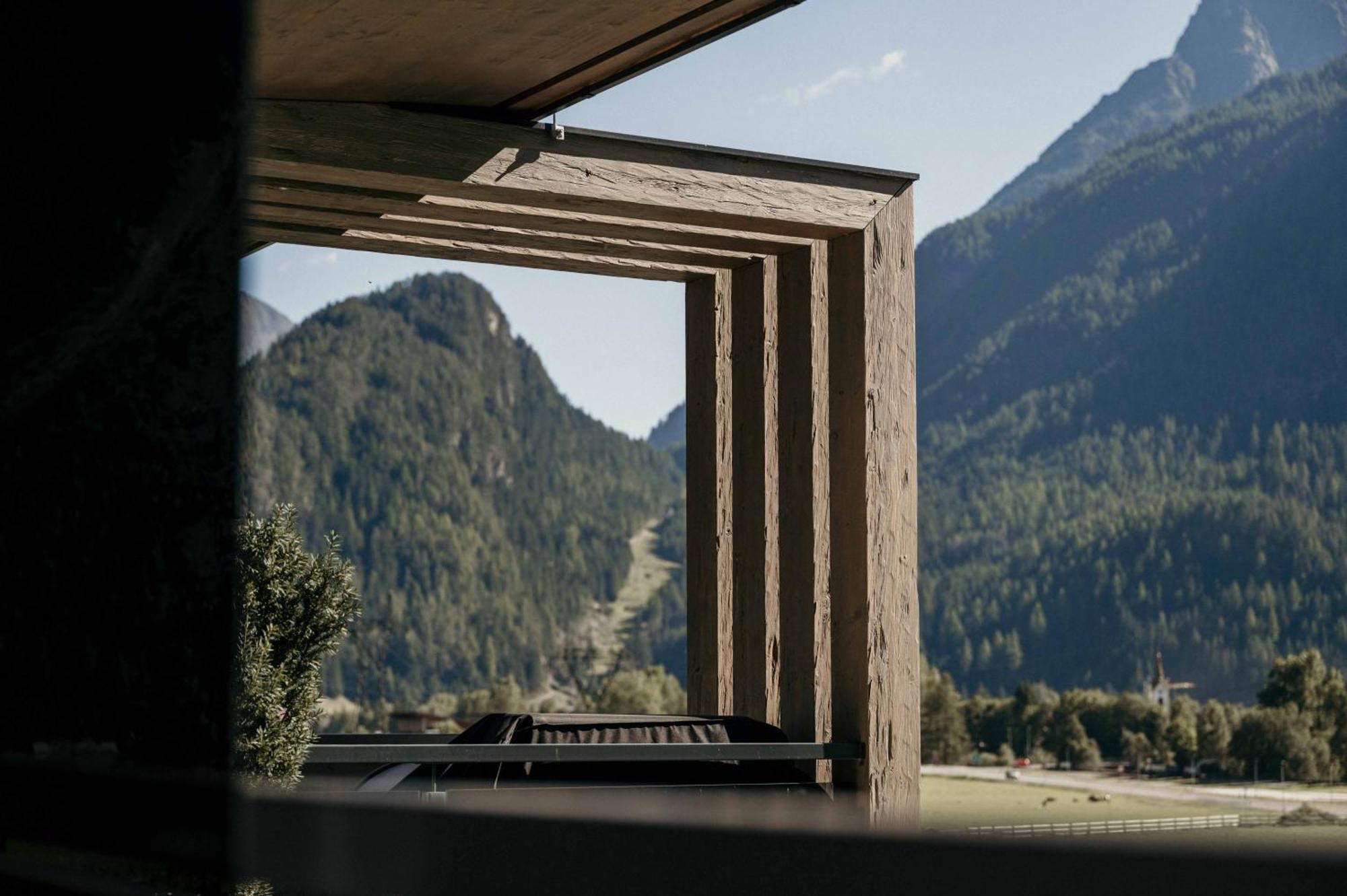 Vier Studios & Restaurant Längenfeld Eksteriør bilde