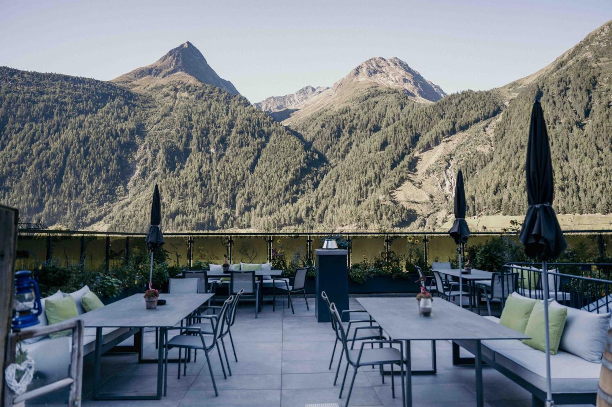 Vier Studios & Restaurant Längenfeld Eksteriør bilde